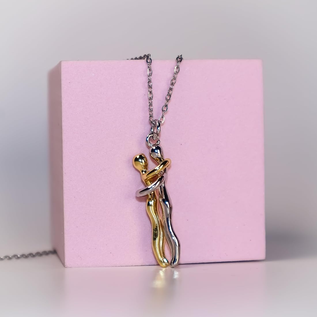 Eternal Embrace Necklace – Two Souls, One Heart